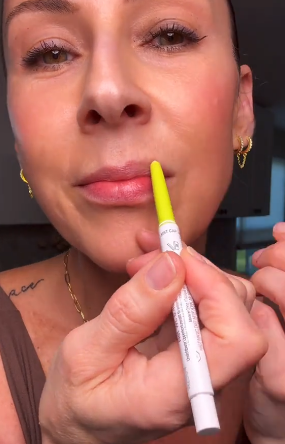 INVISILUMP Lip Plumper